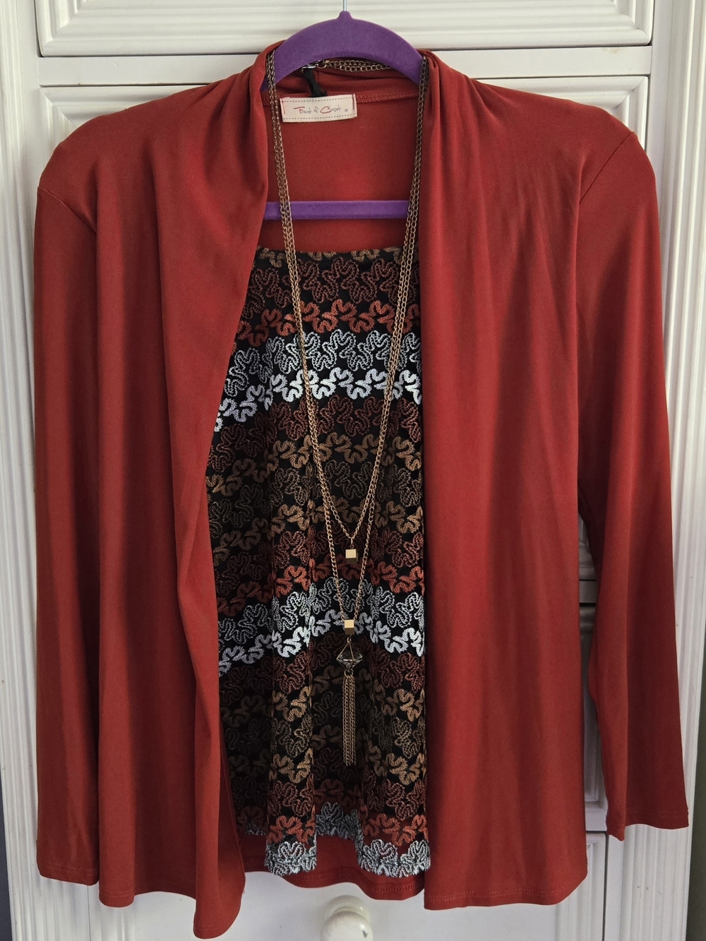 Front of Closet Layered Rust Top with Detachable Necklaces Size M